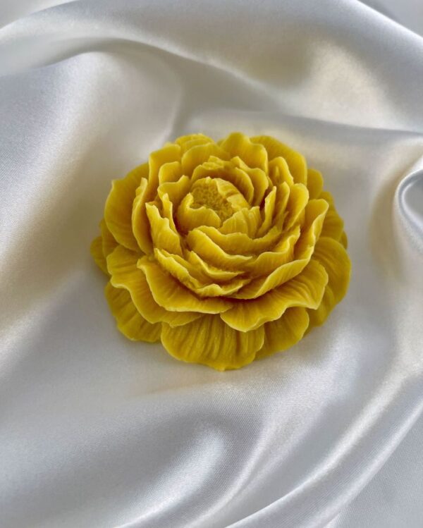 Peony Flower Scented Candle – Medium Size by Sarang